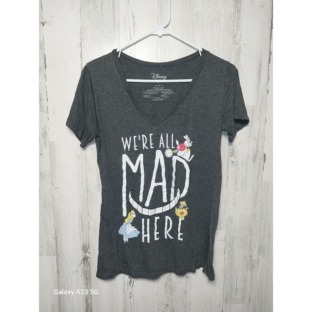 Disney Alice in Wonderland Womens Large T-Shirt Tee Shirt Mad Hatter Tea Party